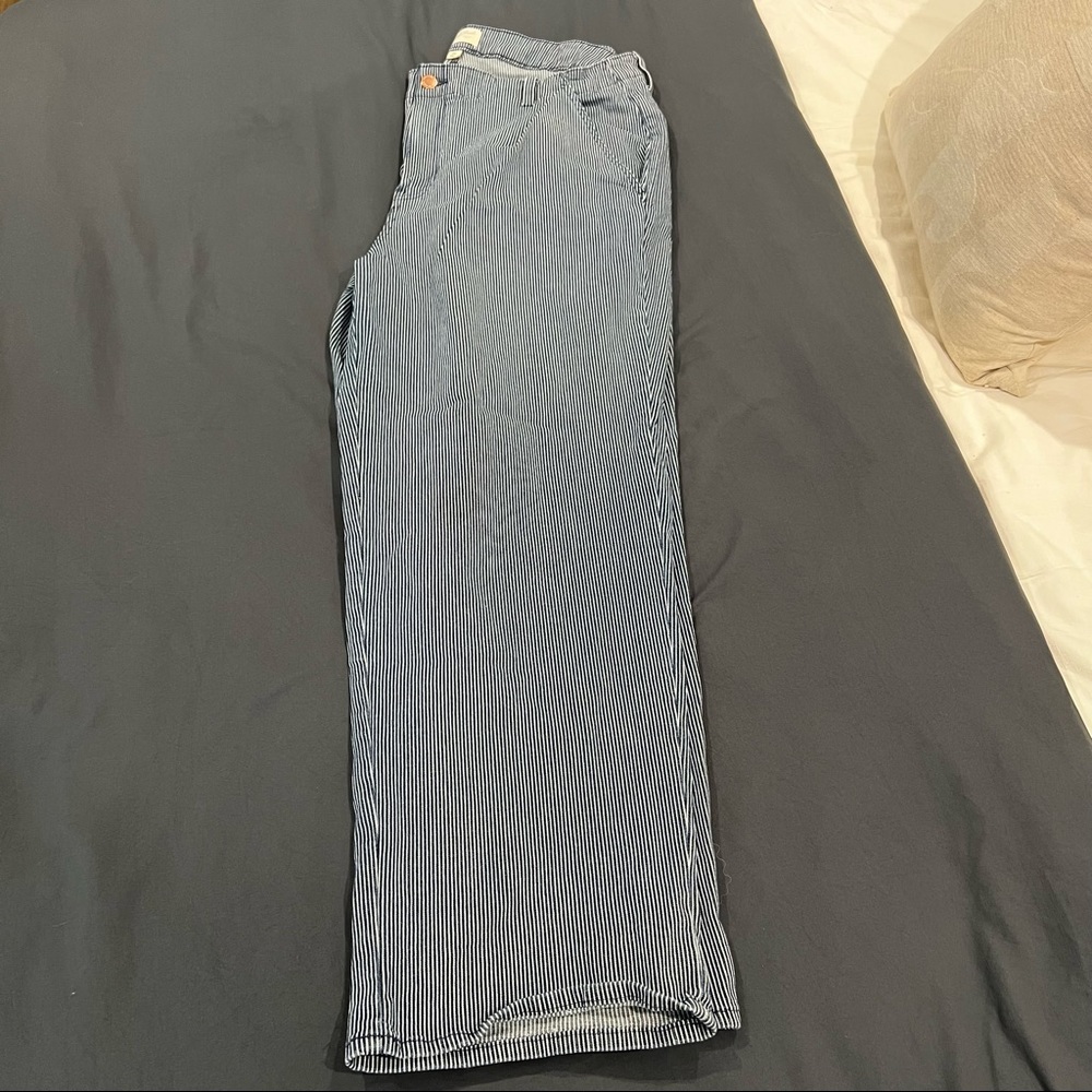 Universal thread 20 W striped tapered jeans
